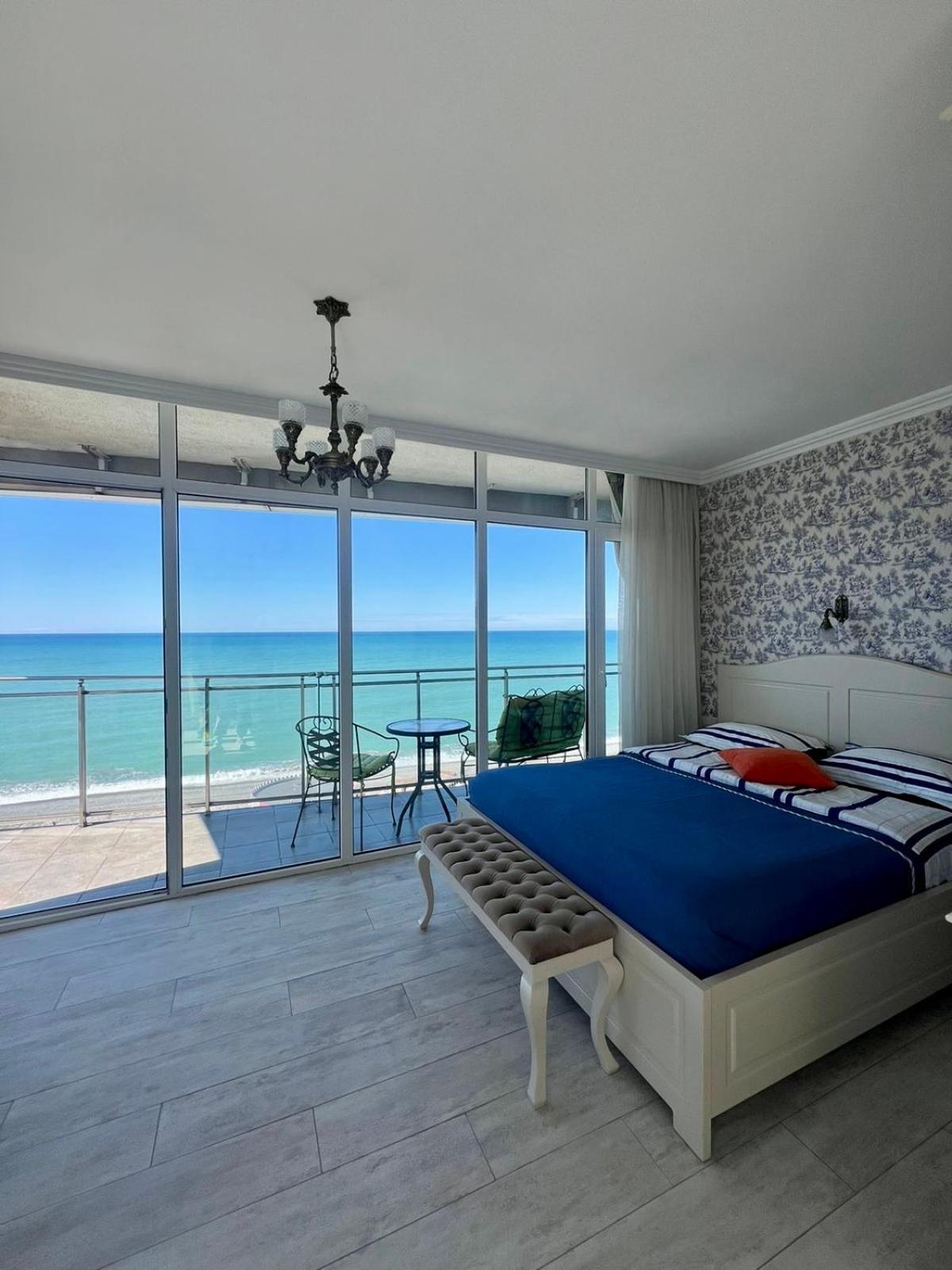 Apartment Batumi Weekend ภายนอก รูปภาพ