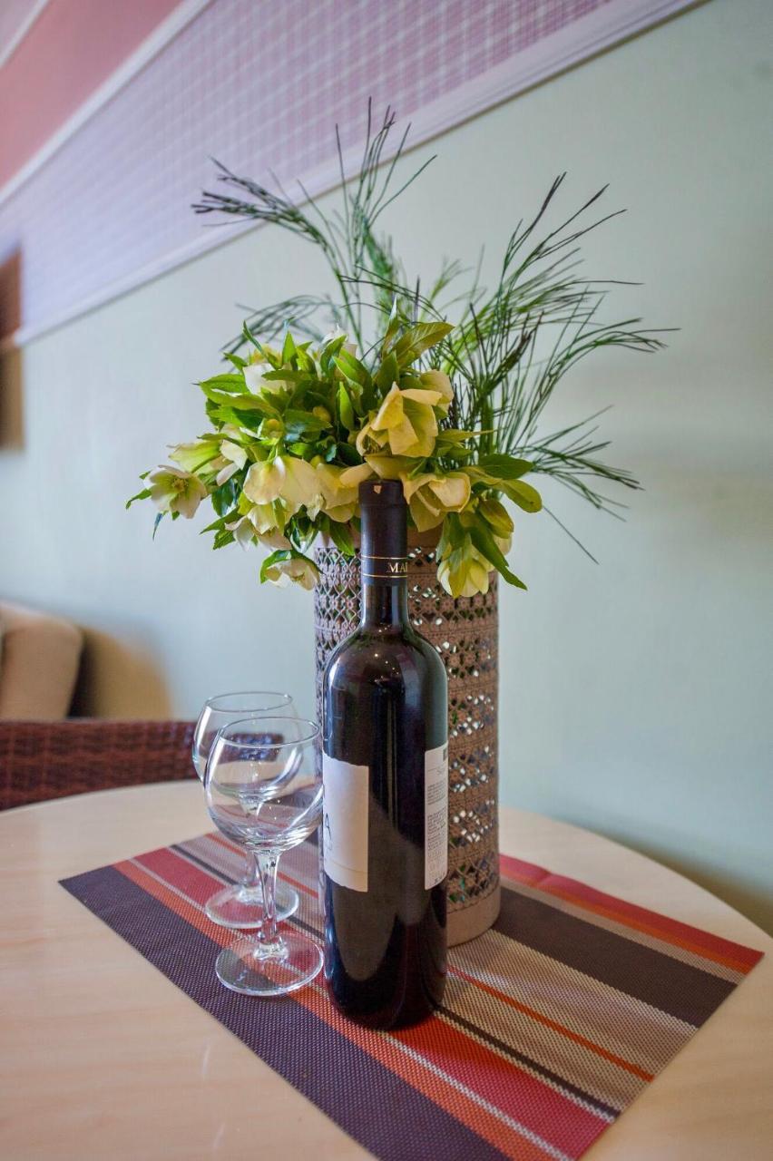 Apartment Batumi Weekend ภายนอก รูปภาพ